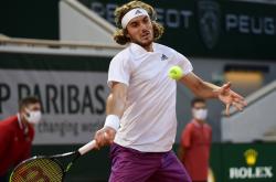 开云体育app-美国网球队鏖战欧洲网球队，西西帕斯关键制胜的简单介绍