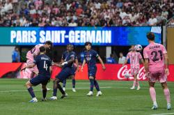 -巴黎圣日耳曼尴尬输球，晋级前景堪忧