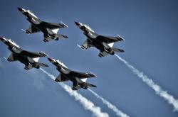 开云APP-湖人轻取马刺，贝恩关键回合不手软，新生代关键时刻扛旗