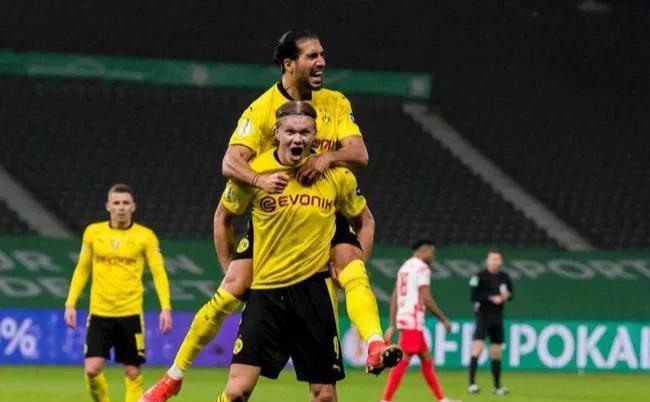 多特蒙德主场惨败柏林赫塔，德甲前四席位岌岌可危