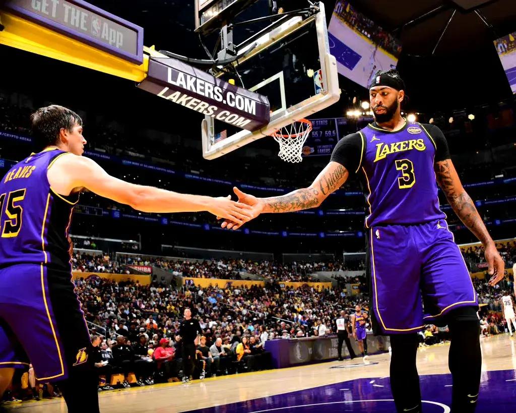 灭湖人赛季首败，球队调整备战的简单介绍