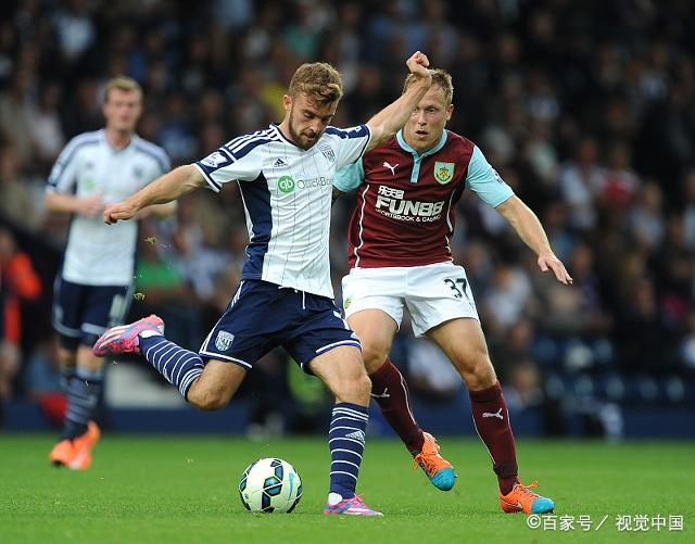 南安普顿0-3惨败伯明翰，连败露败象