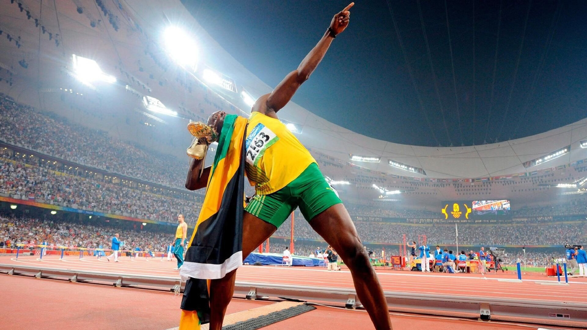 阿劳霍，舞台越辽阔，利刃越锋利—从比利亚雷亚尔关键战到乌拉圭突围战的双重奏