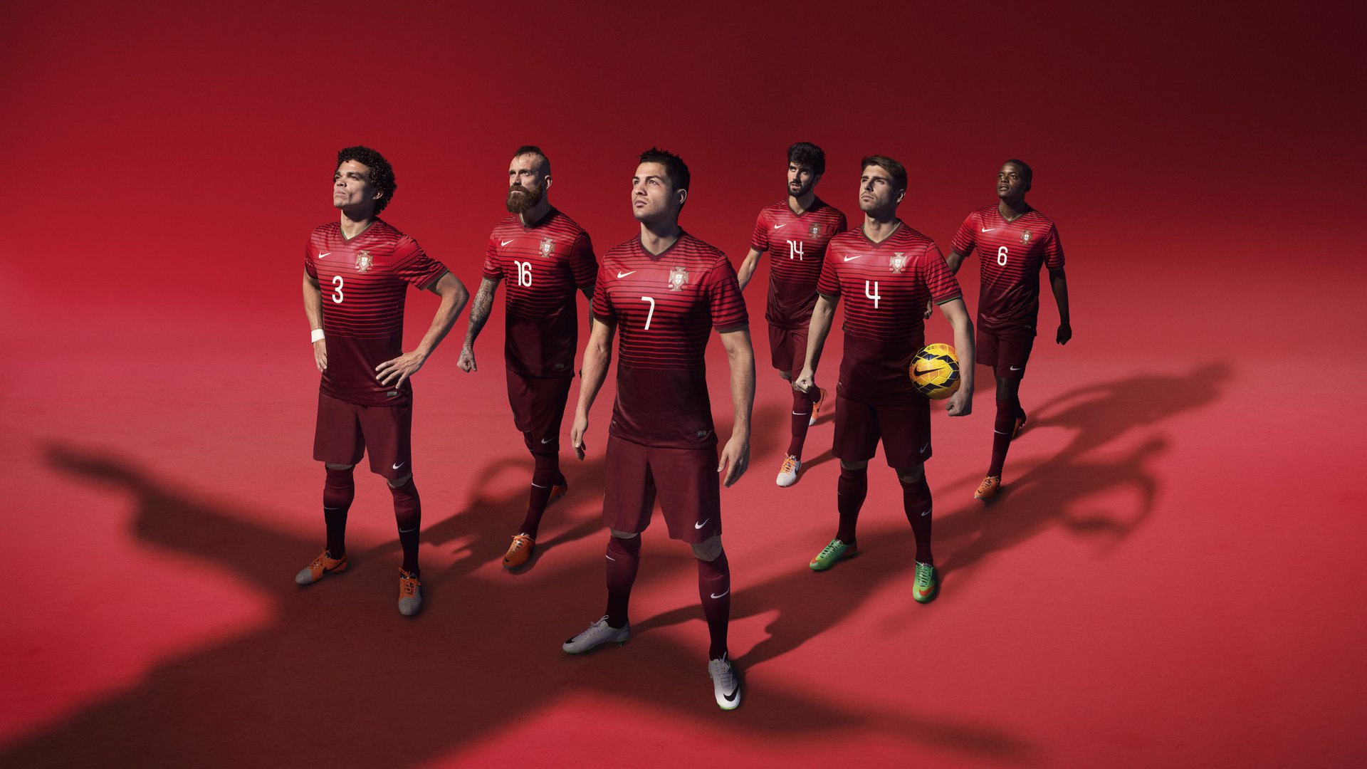 雨夜绝杀！卡拉斯科一剑封喉，老特拉福德见证欧冠生死逆转