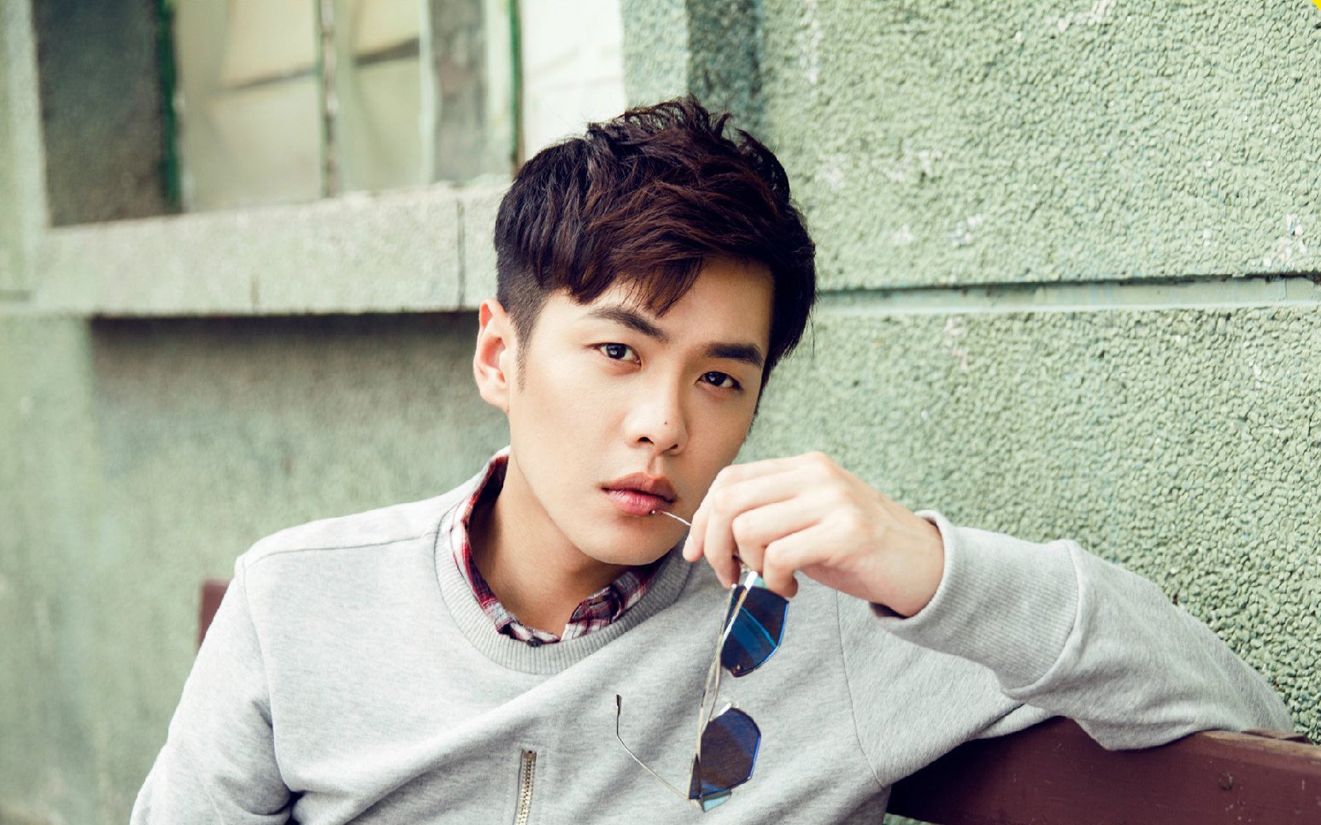 金发舞步撕裂钢铁森林，迪巴拉的教科书之夜