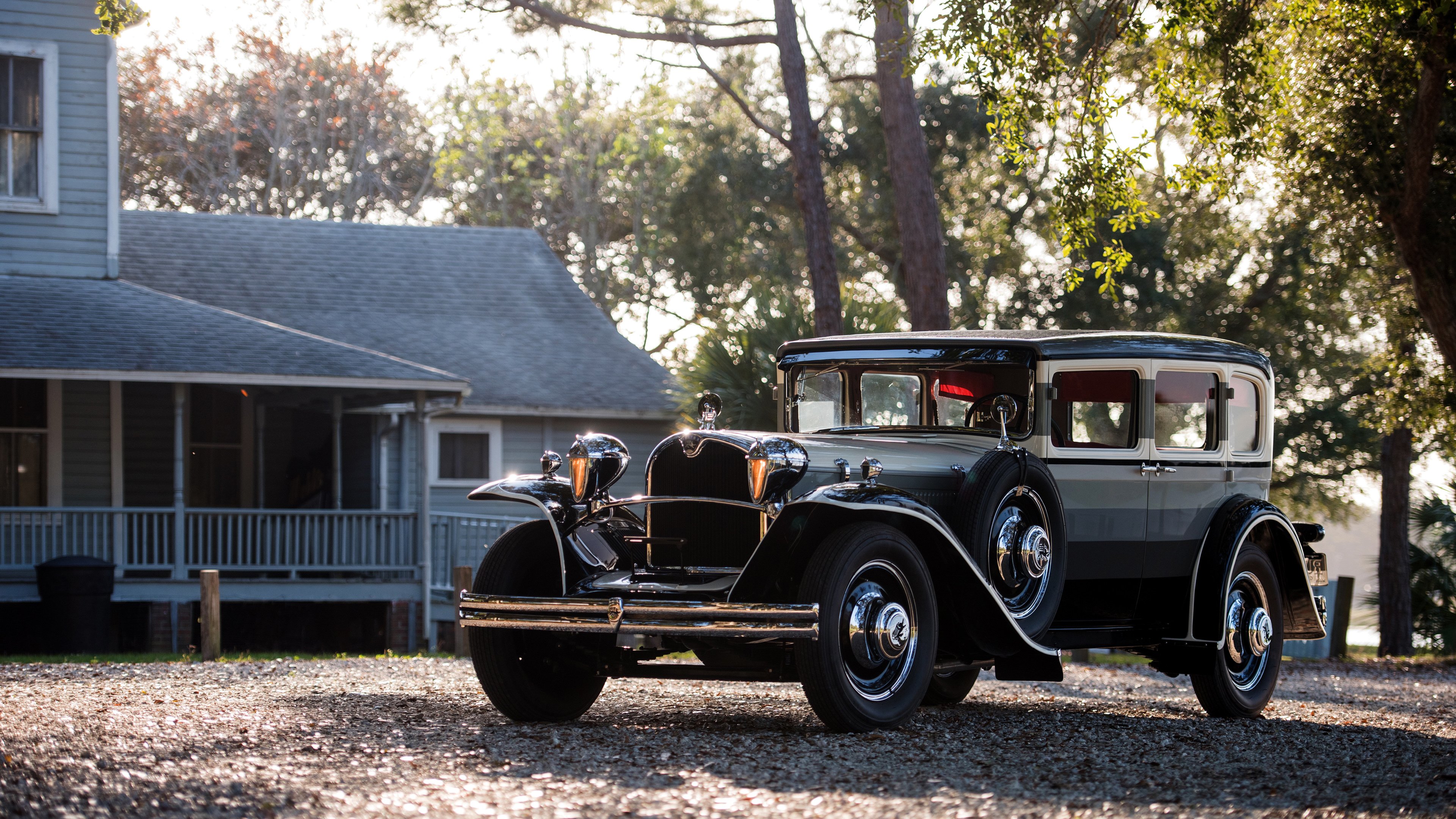 篮球平行宇宙，活塞的绝杀心跳与利拉德的时刻权杖