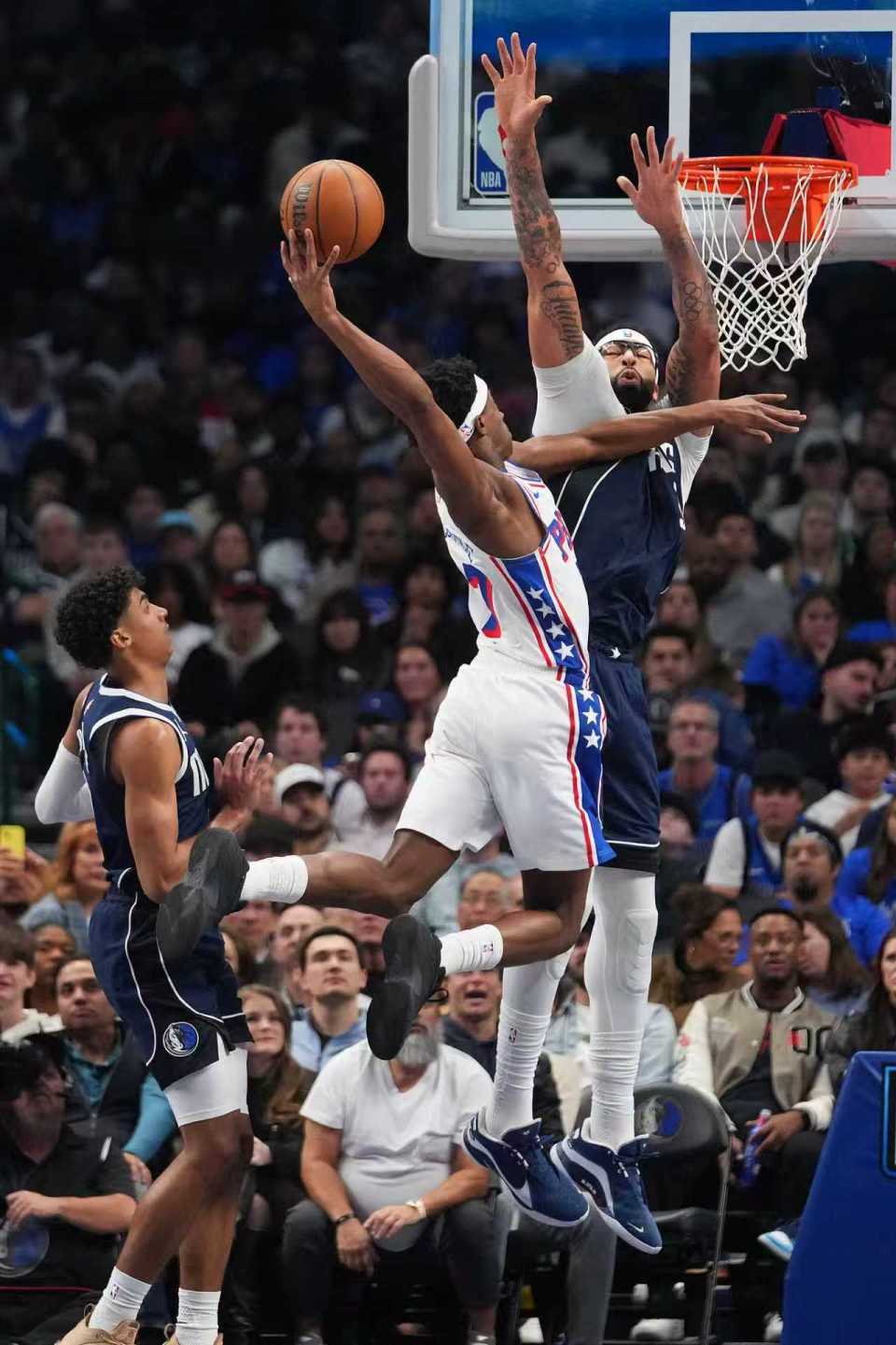 独行侠完胜广厦队，武切维奇让比赛提前失去悬念