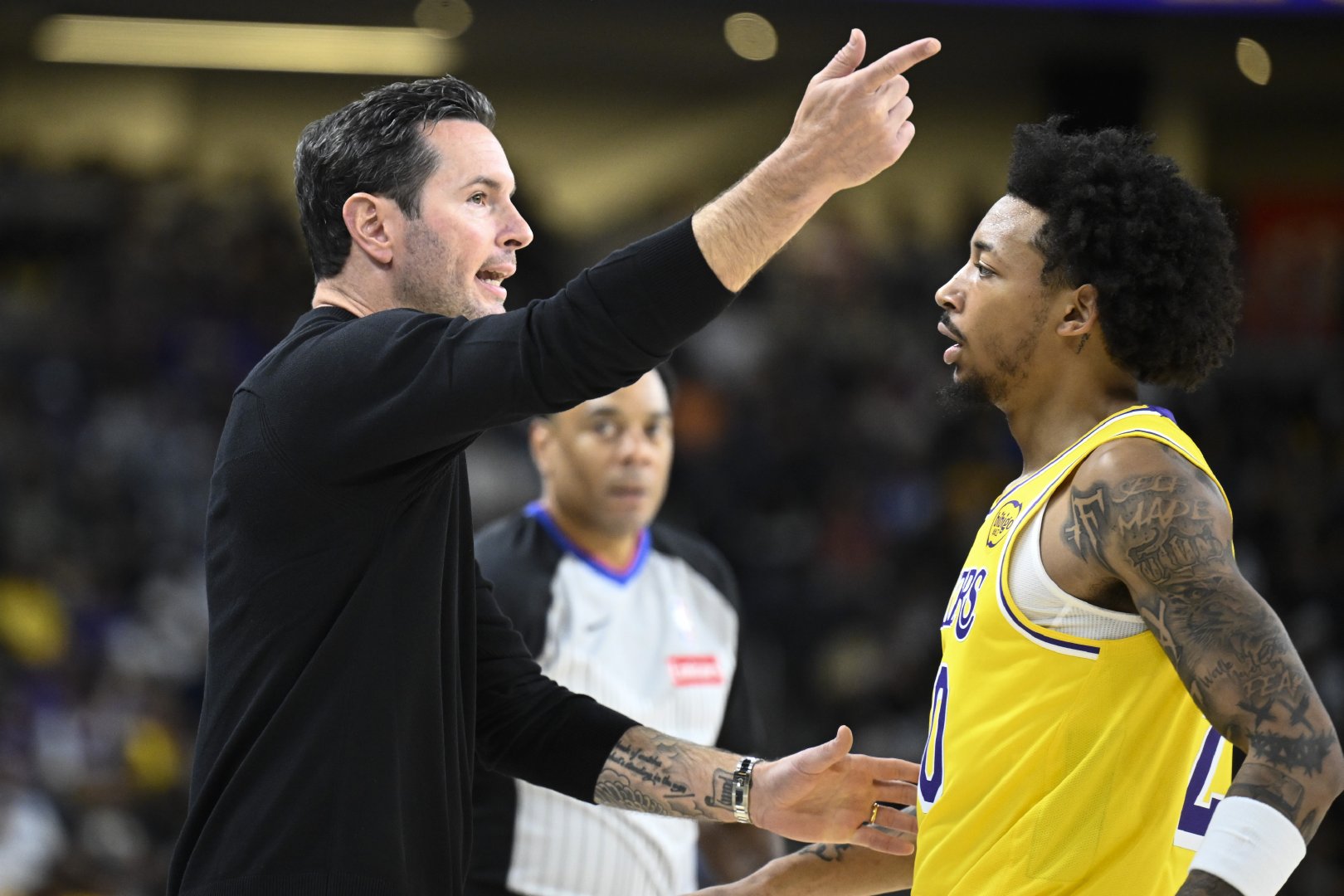 独行侠完胜广厦队，武切维奇让比赛提前失去悬念