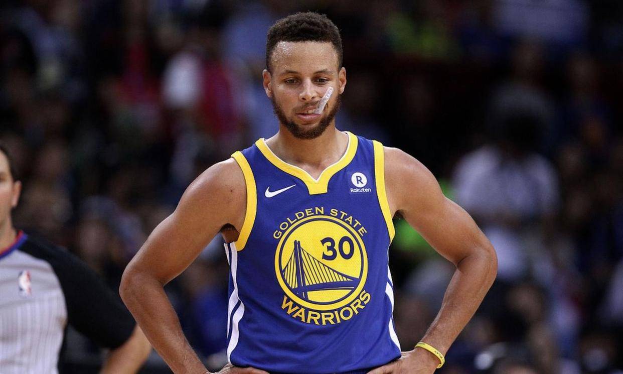 凯尔特人防守锁死开拓者，库里在英超争冠接管比赛